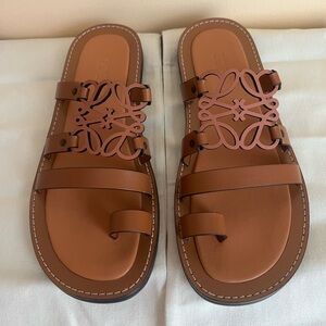 New Loewe Calfskin Anagram Mule Sandals Tan Natural SZ39